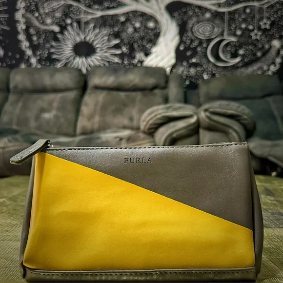 Furla Two-Tone Yellow and Gray Cosmetic Bag Furla Eva Air bag - Picture 13 of 15